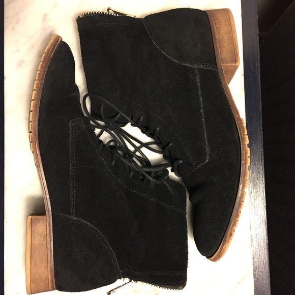 Steve Madden Suede Lace Up Booties - Picture 3 of 8